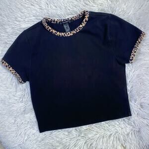 FOREVER 21 • Black + Cheetah Leopard Animal Print Cropped Crop Short Sleeve Tee
